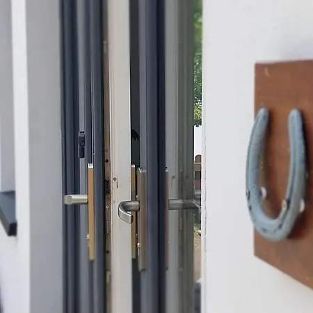 The Loft At The Stables 펜션 스키버렌