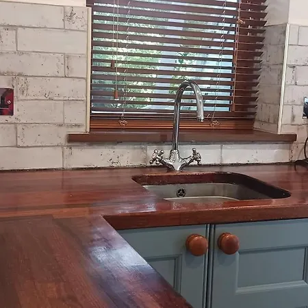 Casa de Férias The Loft At The Stables